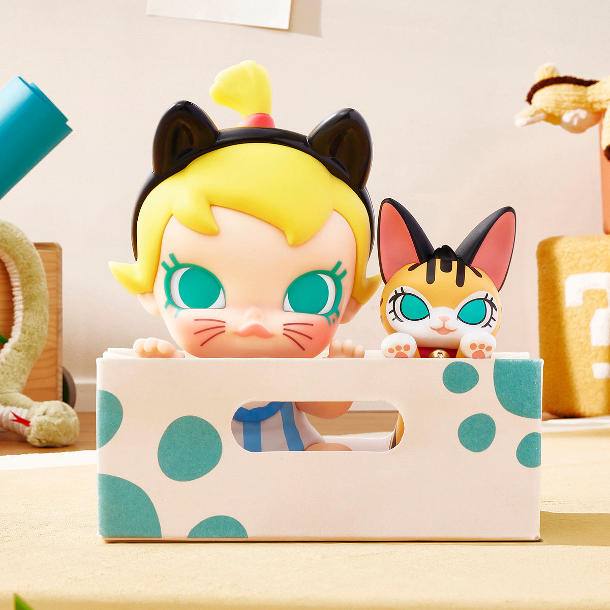601. Baby Molly & Baby Tabby Series Figures
