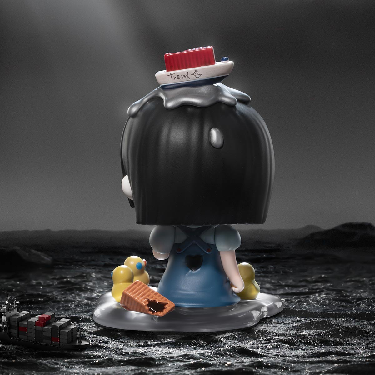 856. TINYTINY THE LIE OF FREEDOM FIGURE