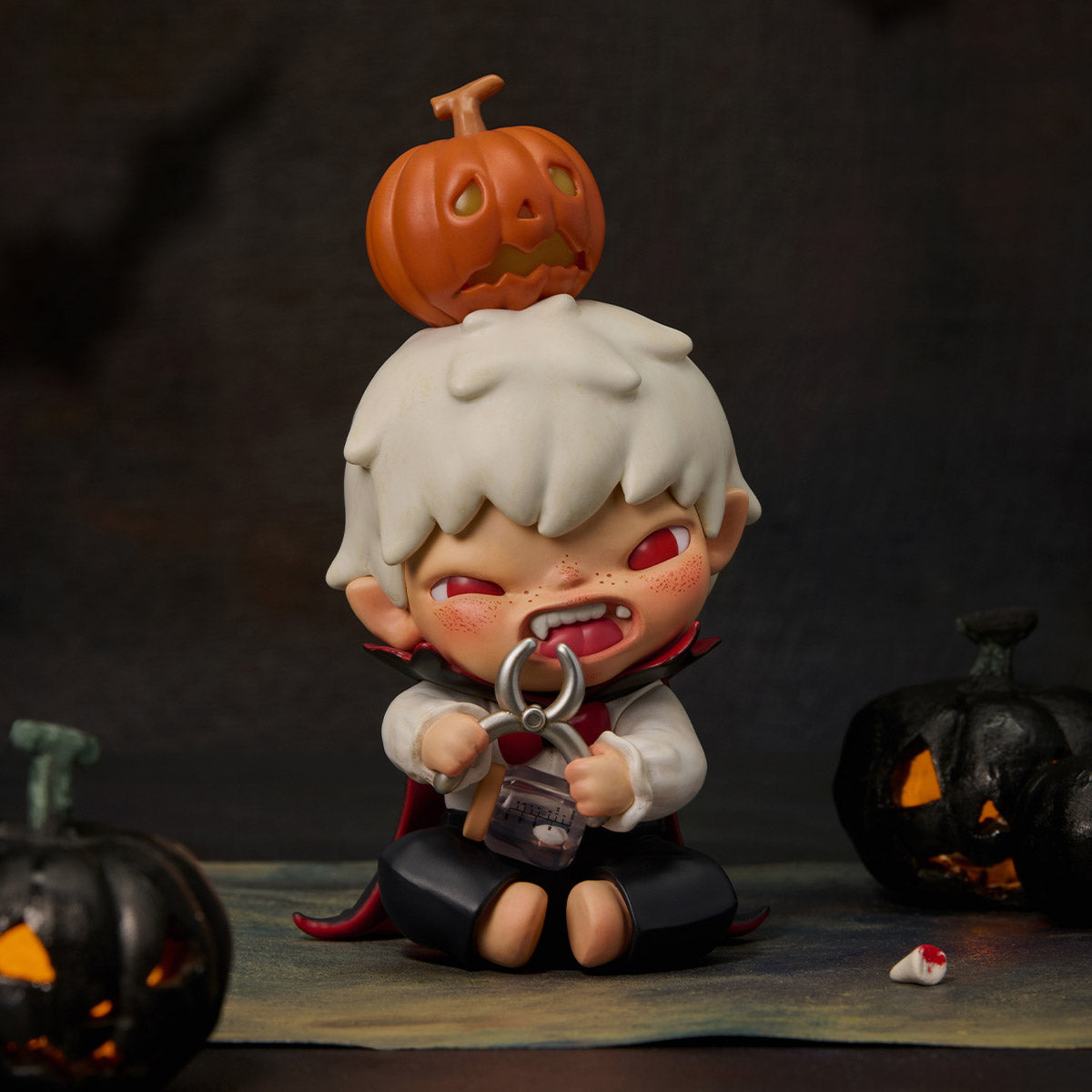 976. Hirono Monsters' Carnival Series Figures