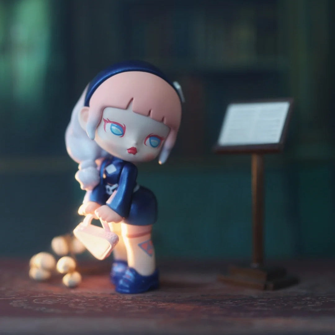 1467. Anita Fashion Week Series Figures Blind Box