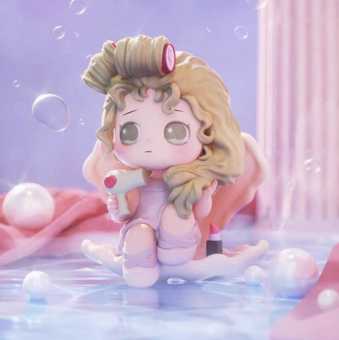 550. OONA V2 All PINK Day Series Figure Blind Box