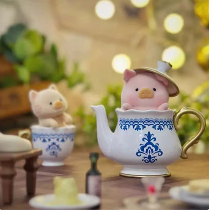 635. Lulu The Piggy Restaurant Series Blind Box