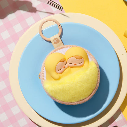 692. PUCKY Egg Beanie Series-Earphone Case