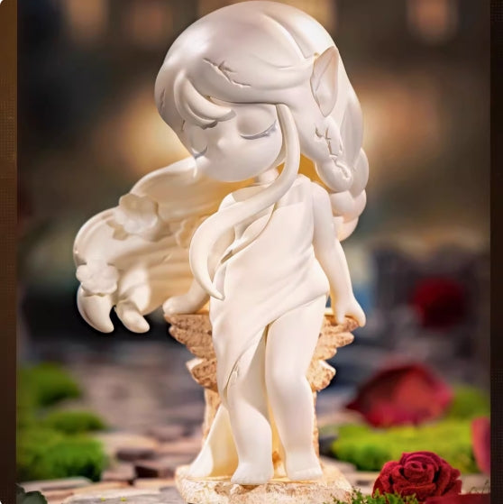 770. Suri Mystery Castle Series Blind Box