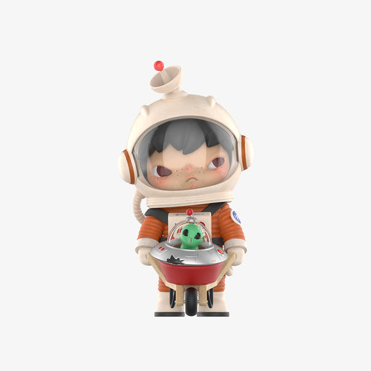 872. Hirono Search for Aliens Figurine