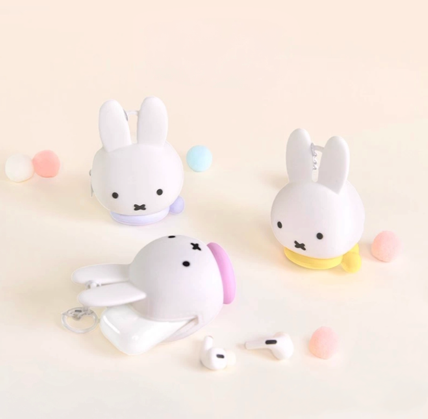 869. MIFFY Silicone Earphone Bag Series Blind Box