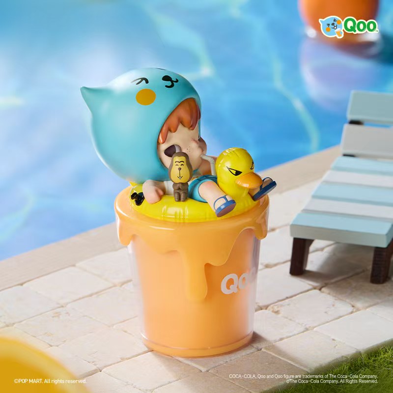 972. Hirono × Qoo Blushing After Drink Series Hanging Card