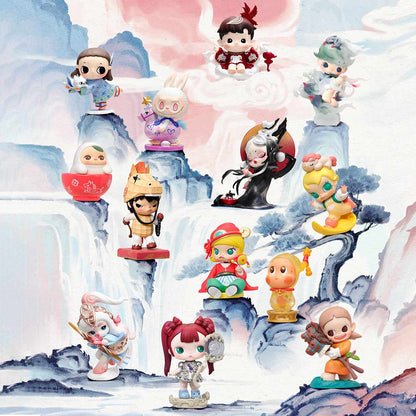 1252. The Golden Gallop Series Figures