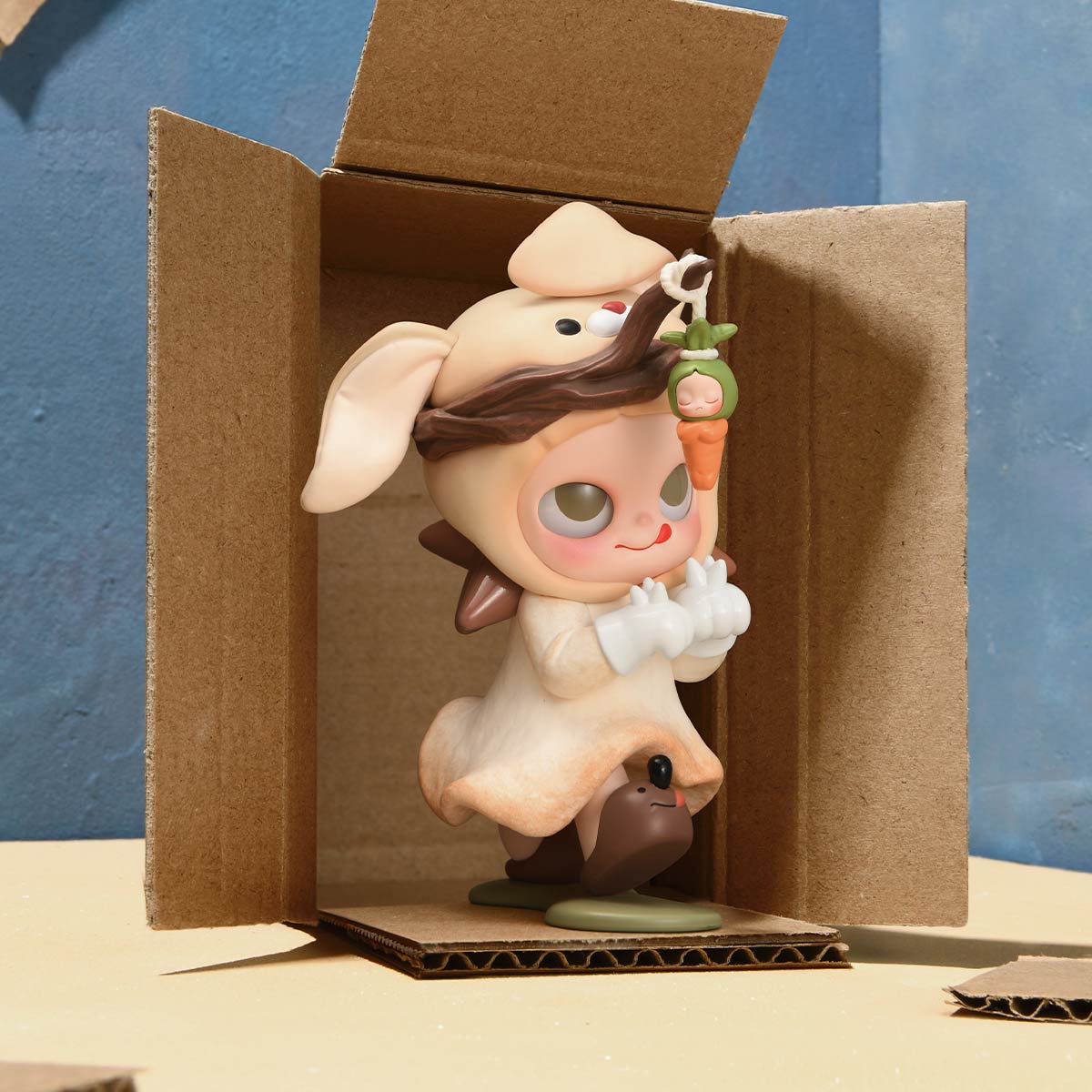 1382. Zsiga Under the Sun Series Figures