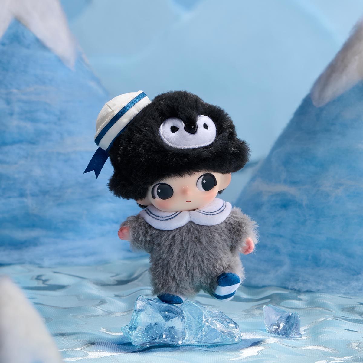 1554. DIMOO The Secret Theatre Club Series - Vinyl Plush Pendant Blind Box