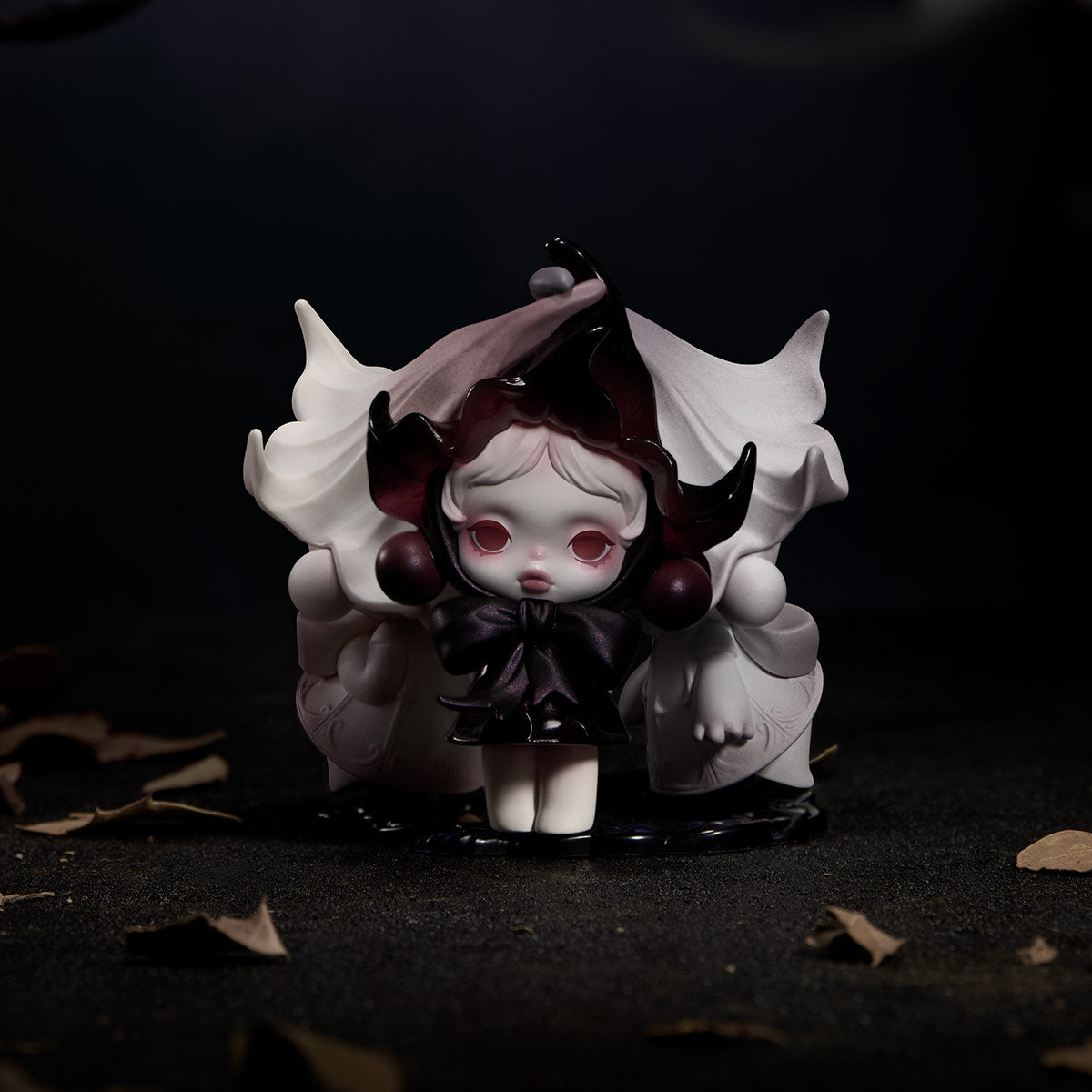 1606. SKULLPANDA Petals in Four Acts Series Figures