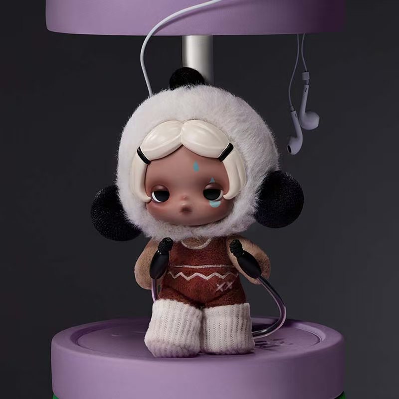 1976. Skull Panda Off Mode Series Plush Blind Box