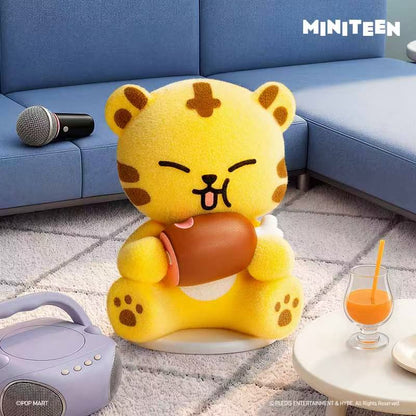 2221. MINITEEN Healing Moments Series Figures