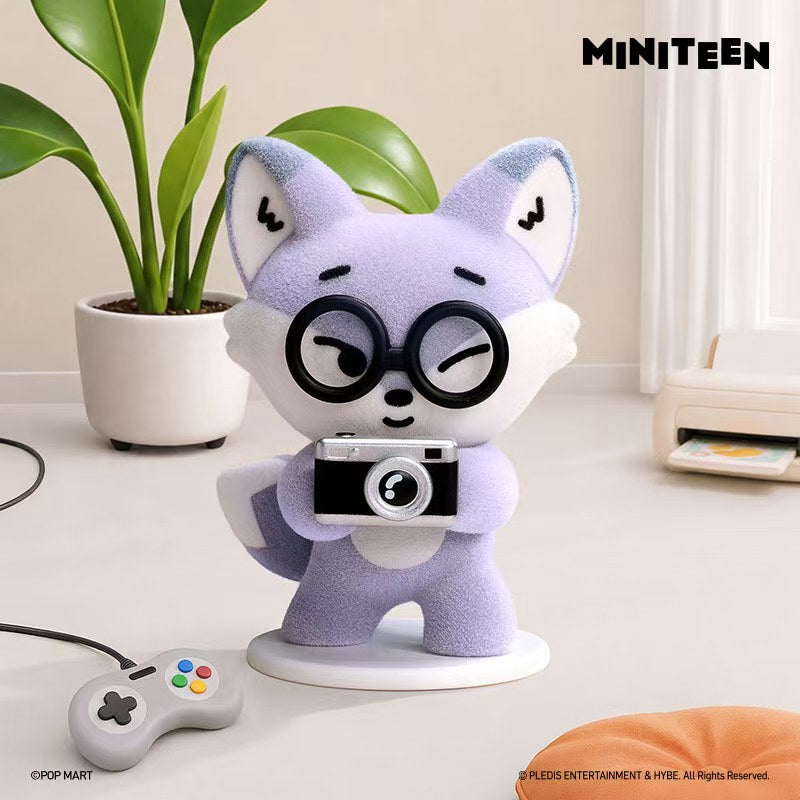 2221. MINITEEN Healing Moments Series Figures