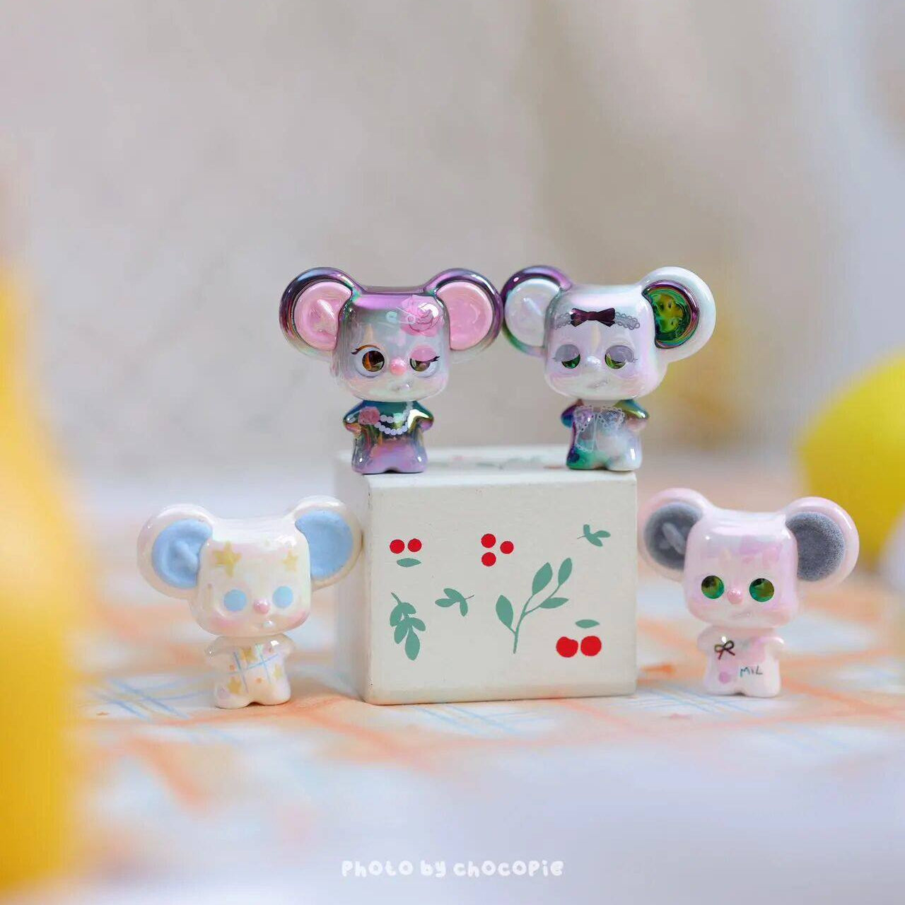 1748. MIL'S Buttons & Weaving Series Beans Blind Bag
