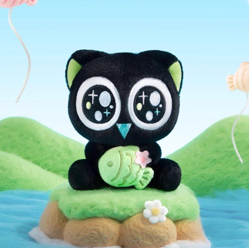 1111. Luo Xiaohei Plush Hug Series Plush Blind Box