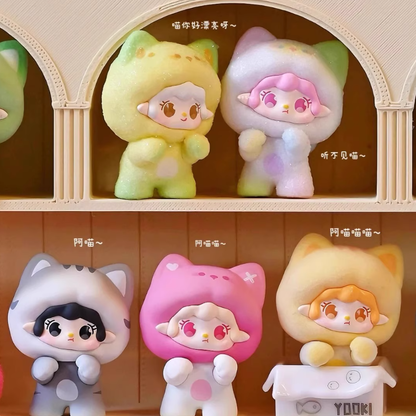 1156. Yooki Cat on The Loose Series Blind Bag