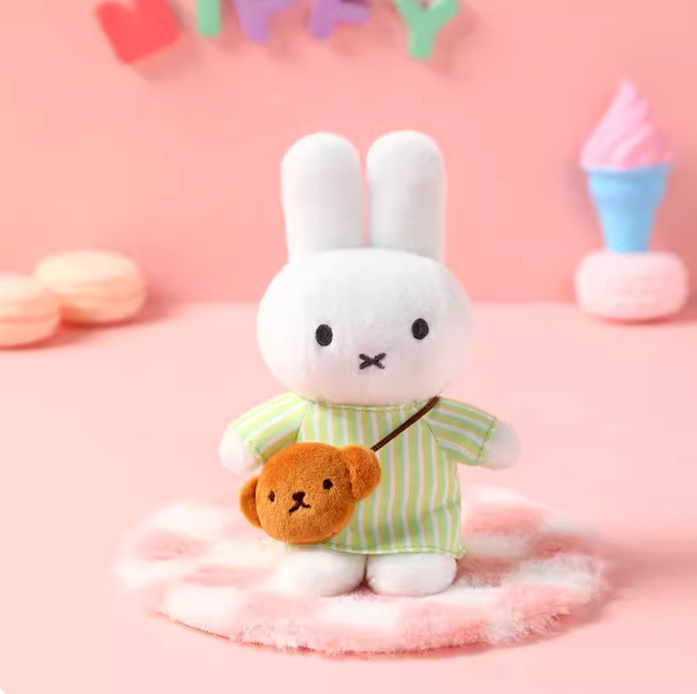 1225. MIFFY Mini Bag Series Keychain Blind Box