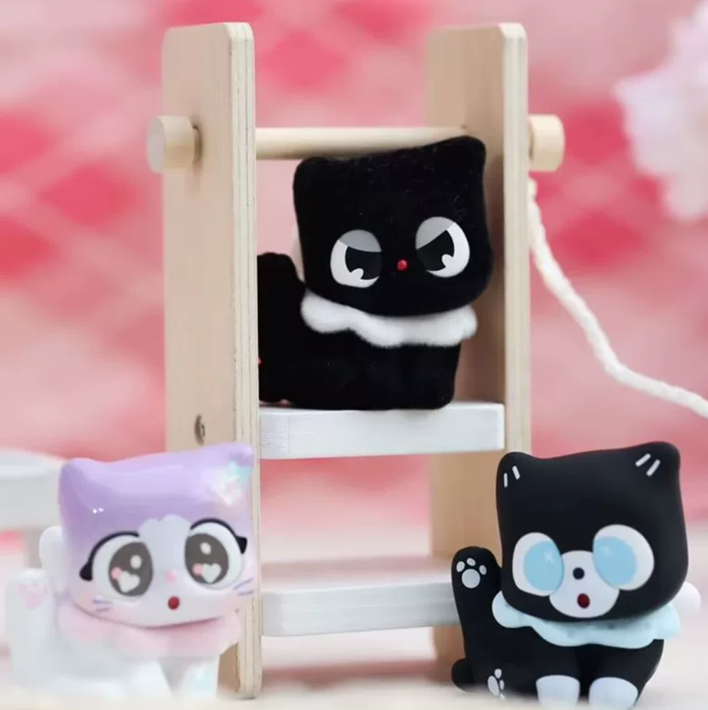 1704. PITTY- Pitty, Here! Series Beans Blind Box