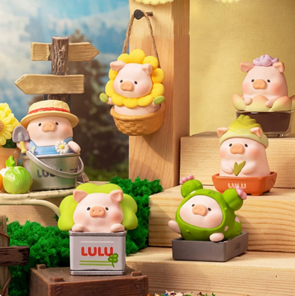 1849. LULU THE PIGGY LULU Garden Series Beans Blind Bag