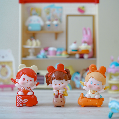2063. Mhaia Sit in a Row Series Beans Blind Box