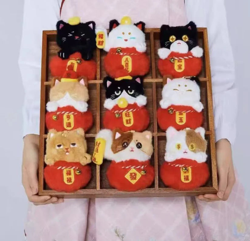 374. Lucky cat pocket plush toy doll