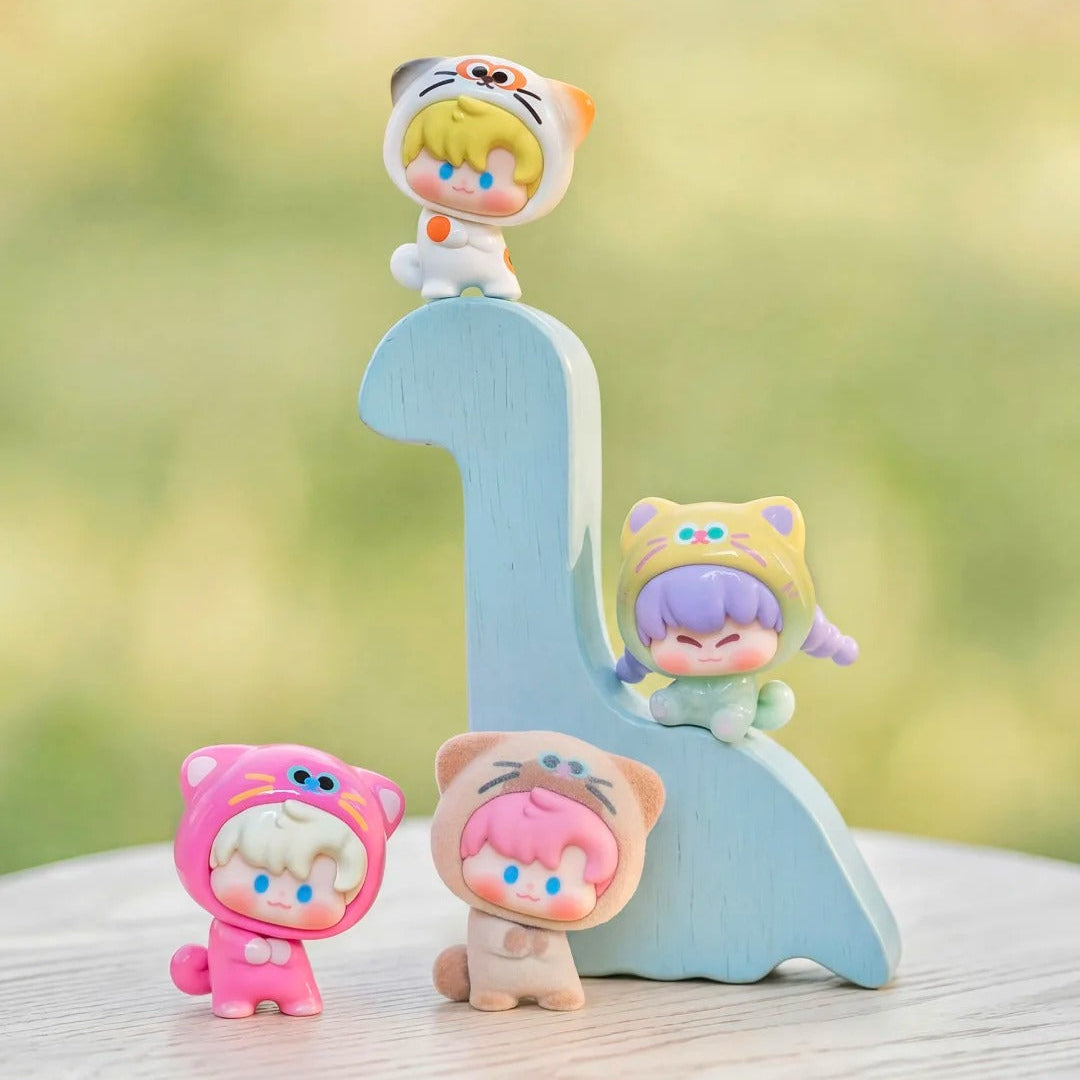 1686. YUTA Grand Snuggle Cuteness Alliance Series Beans Blind Bag