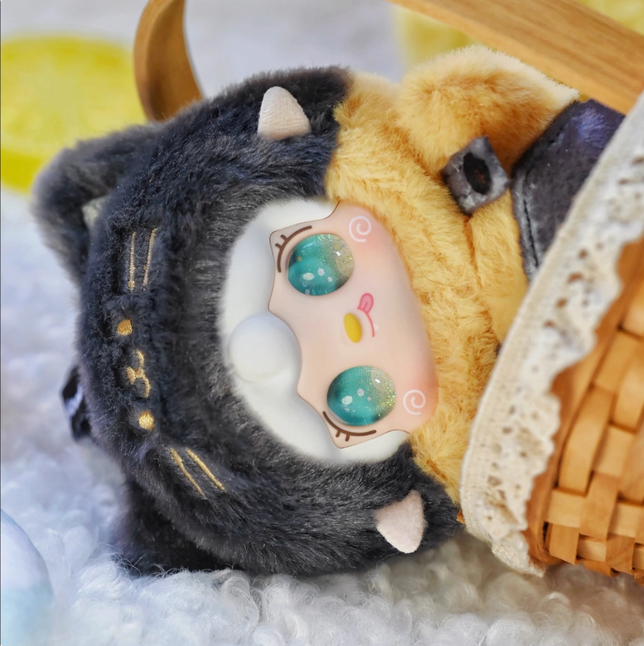 733. Yooki Meow Meow Summer Party Series Plush Blind Box