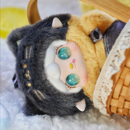 733. Yooki Meow Meow Summer Party Series Plush Blind Box