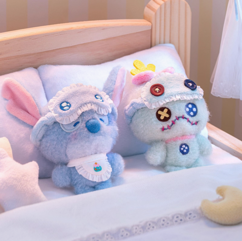 762. Squinting Sleepwear Series Plush Blind Box