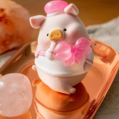 831. Lulu The Piggy Lulu in Bloom Sakura 2 Series Blind Box