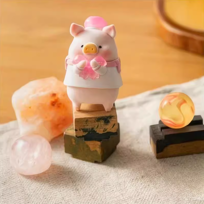 831. Lulu The Piggy Lulu in Bloom Sakura 2 Series Blind Box
